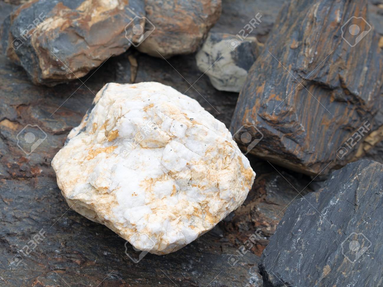 Fayrouz Rosary With 925 Sterling Silver Spacers (33)